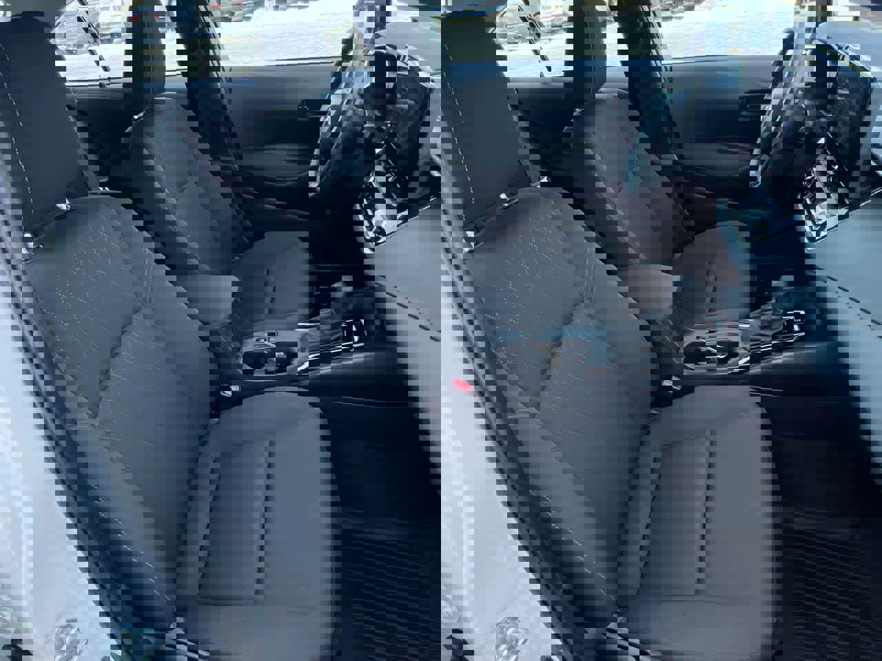 Used 2023 Toyota Corolla LE w/ LE Convenience Package image 28