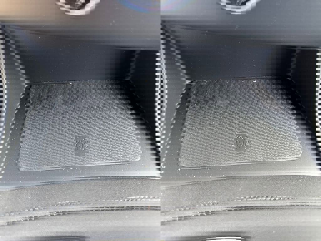 New 2026 Volvo XC90 T8 Ultra w/ Protection Package Premier image 17