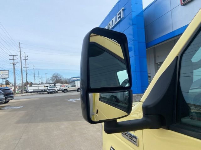 Used 2021 Ford E-450 and Econoline 450 Super Duty RWD image 8