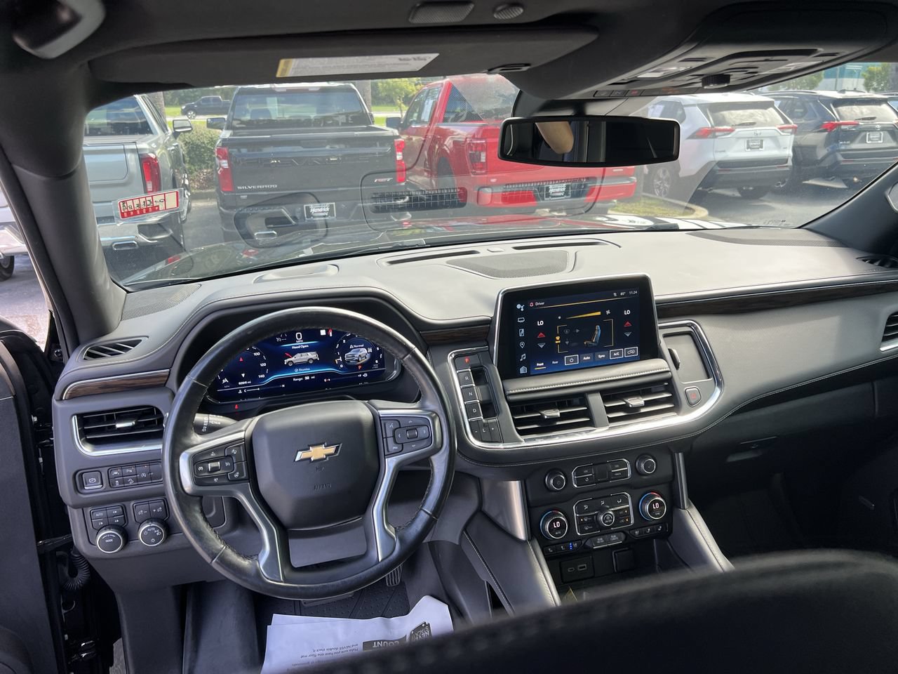 Used 2023 Chevrolet Tahoe Premier AWD/4WD image 30