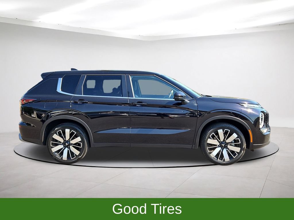 Used 2025 Mitsubishi Outlander SE AWD/4WD image 7