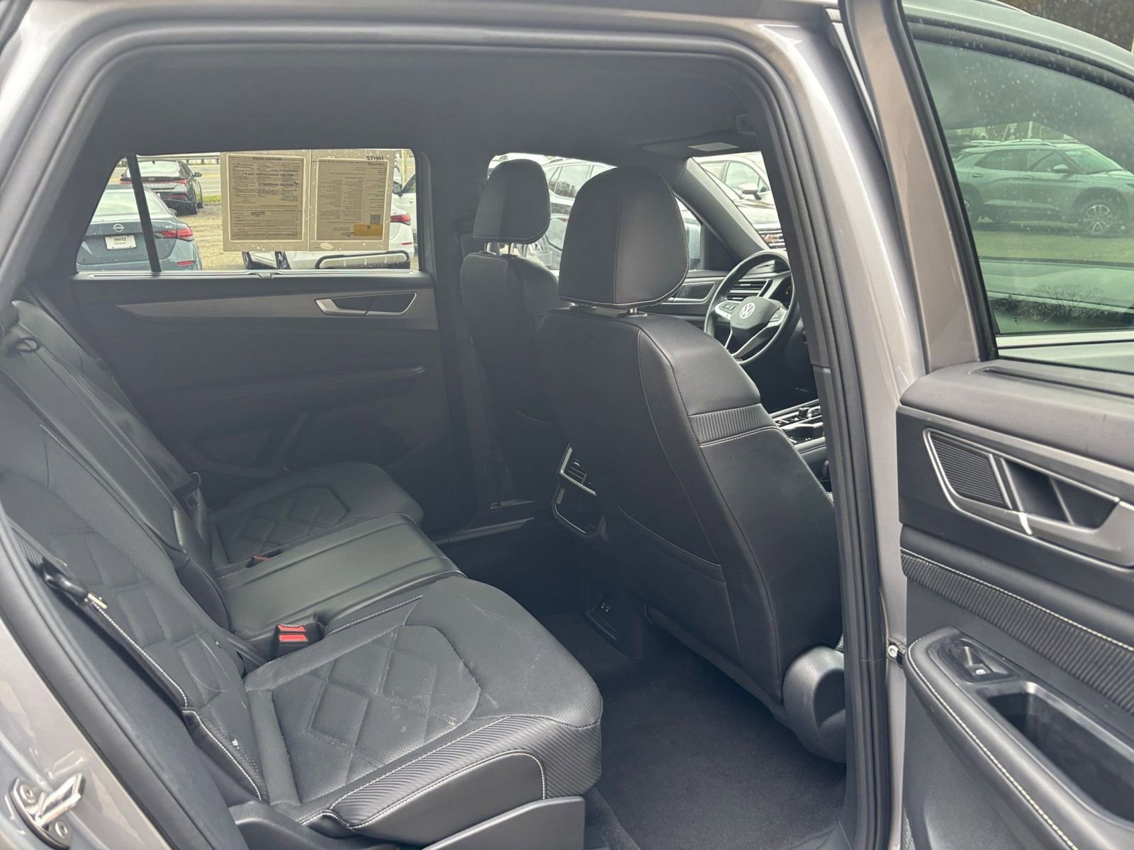 Used 2025 Volkswagen Atlas Cross Sport SE image 38