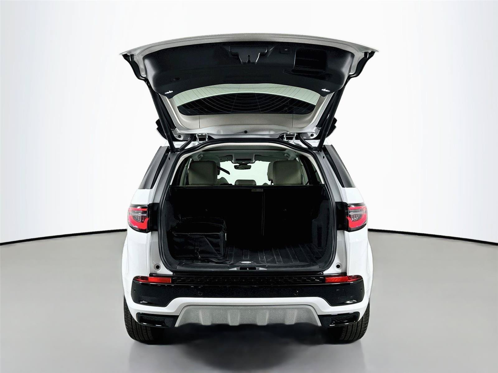 Certified 2025 Land Rover Discovery Sport S AWD/4WD image 19