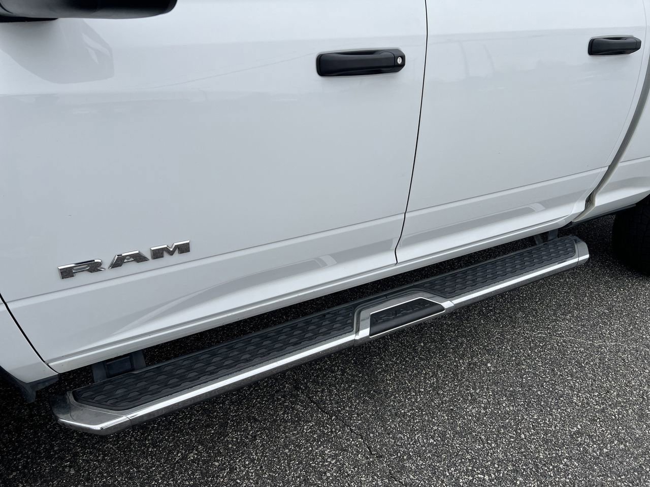 Used 2024 RAM 2500 Big Horn image 40