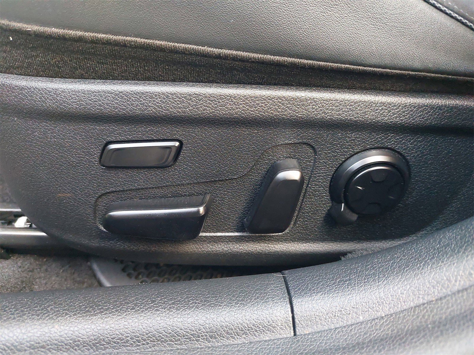 Used 2022 Kia Stinger GT2 w/ Scorpion Package image 35