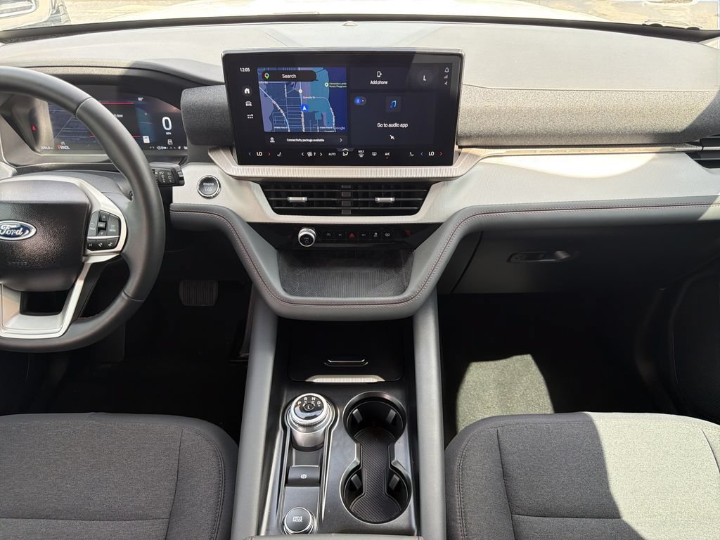 Used 2025 Ford Explorer Active RWD image 18