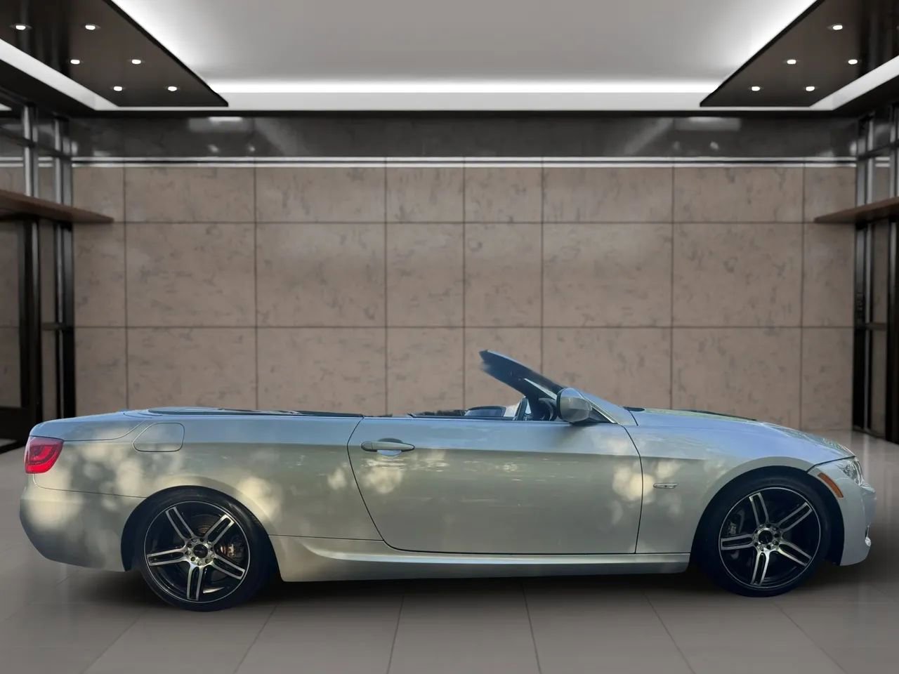 Used 2012 BMW 335i Convertible RWD image 6