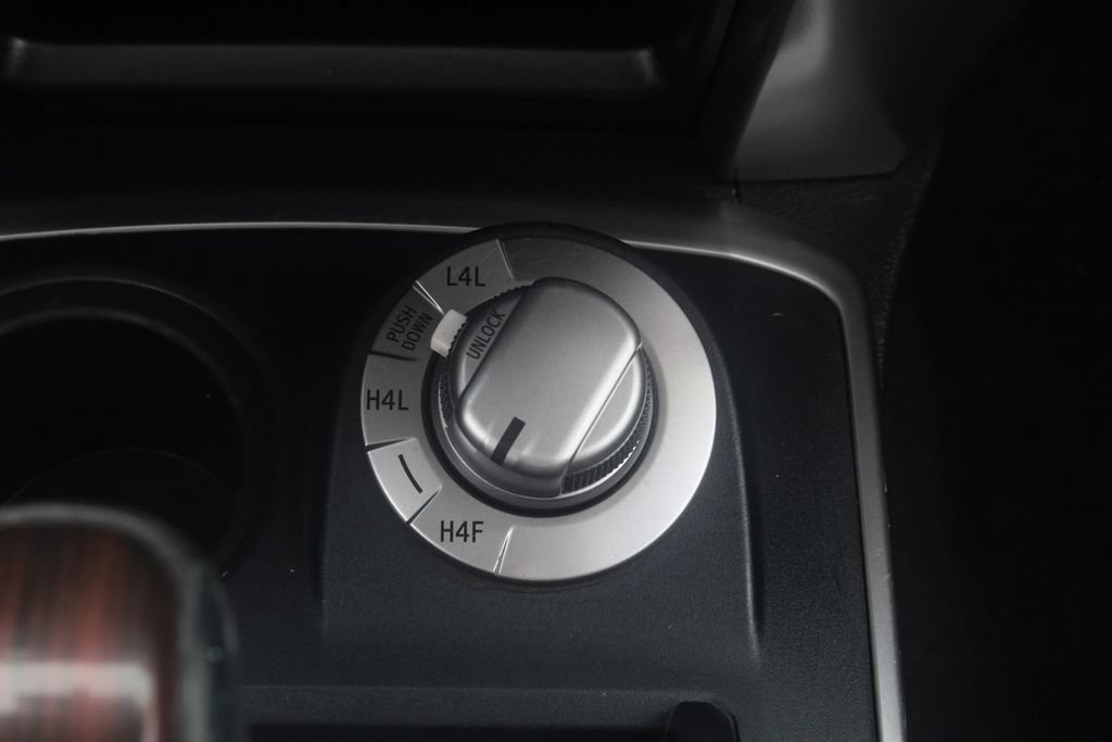 Certified 2019 Toyota 4Runner Limited AWD/4WD image 12