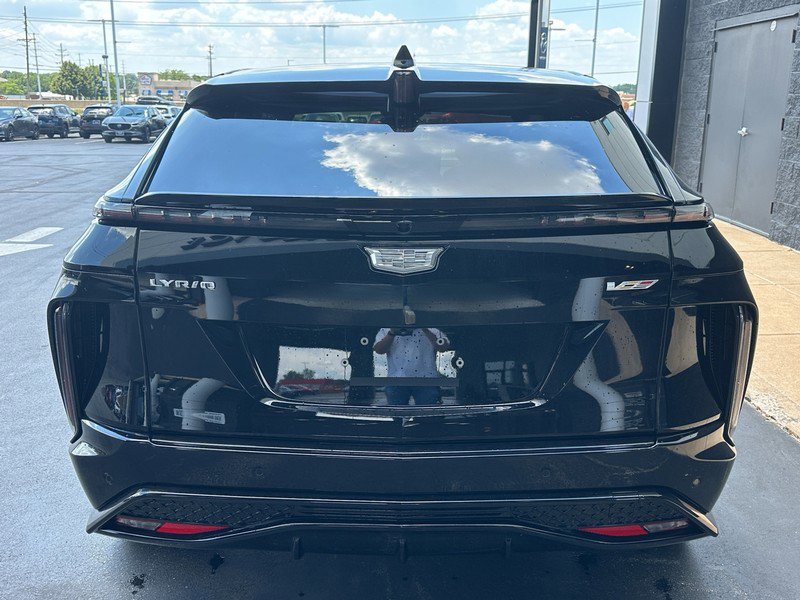 New 2026 Cadillac Lyriq V image 3