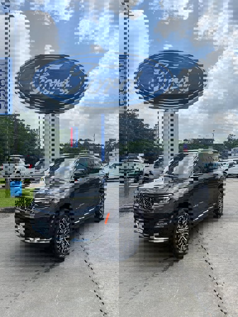 Used 2023 Jeep Grand Cherokee L Summit