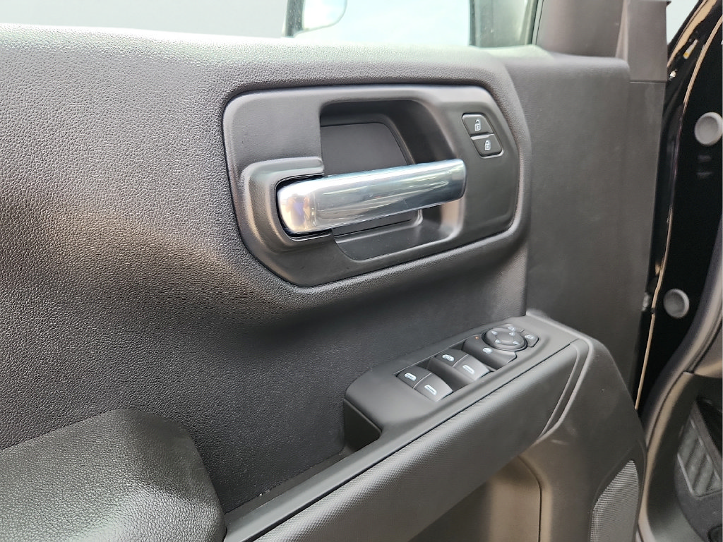 New 2026 Chevrolet Silverado 1500 Custom w/ Turbomax Blackout Package RWD image 15