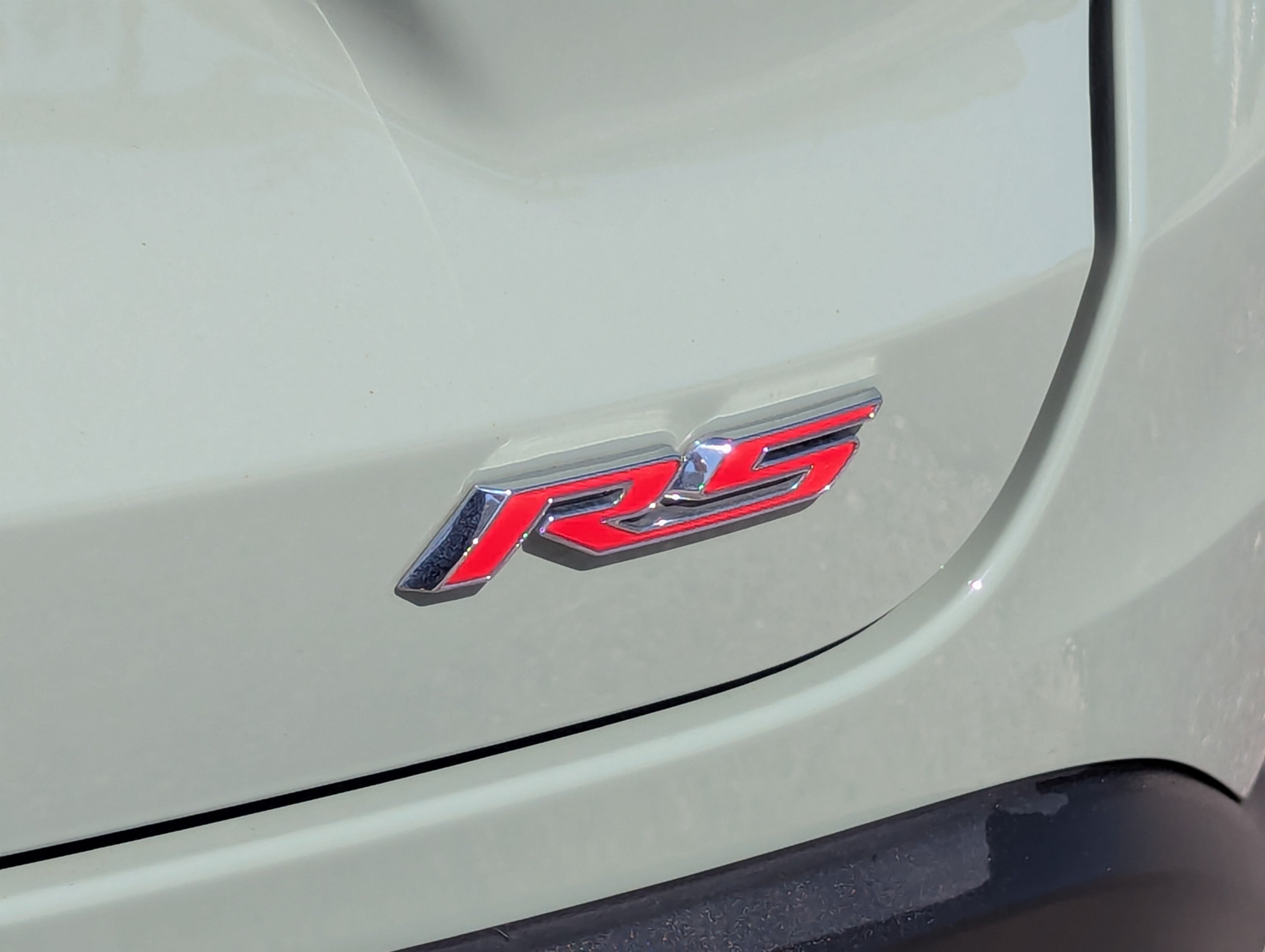 Certified 2024 Chevrolet Trax RS w/ Sunroof Package FWD image 12