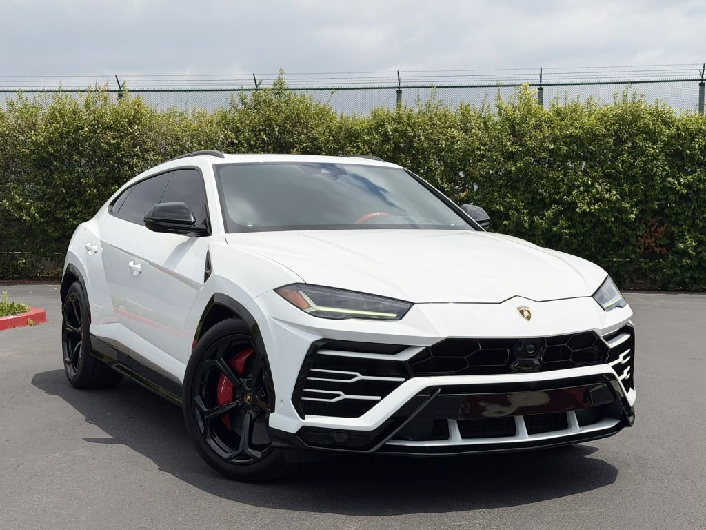 Used 2021 Lamborghini Urus AWD/4WD image 3