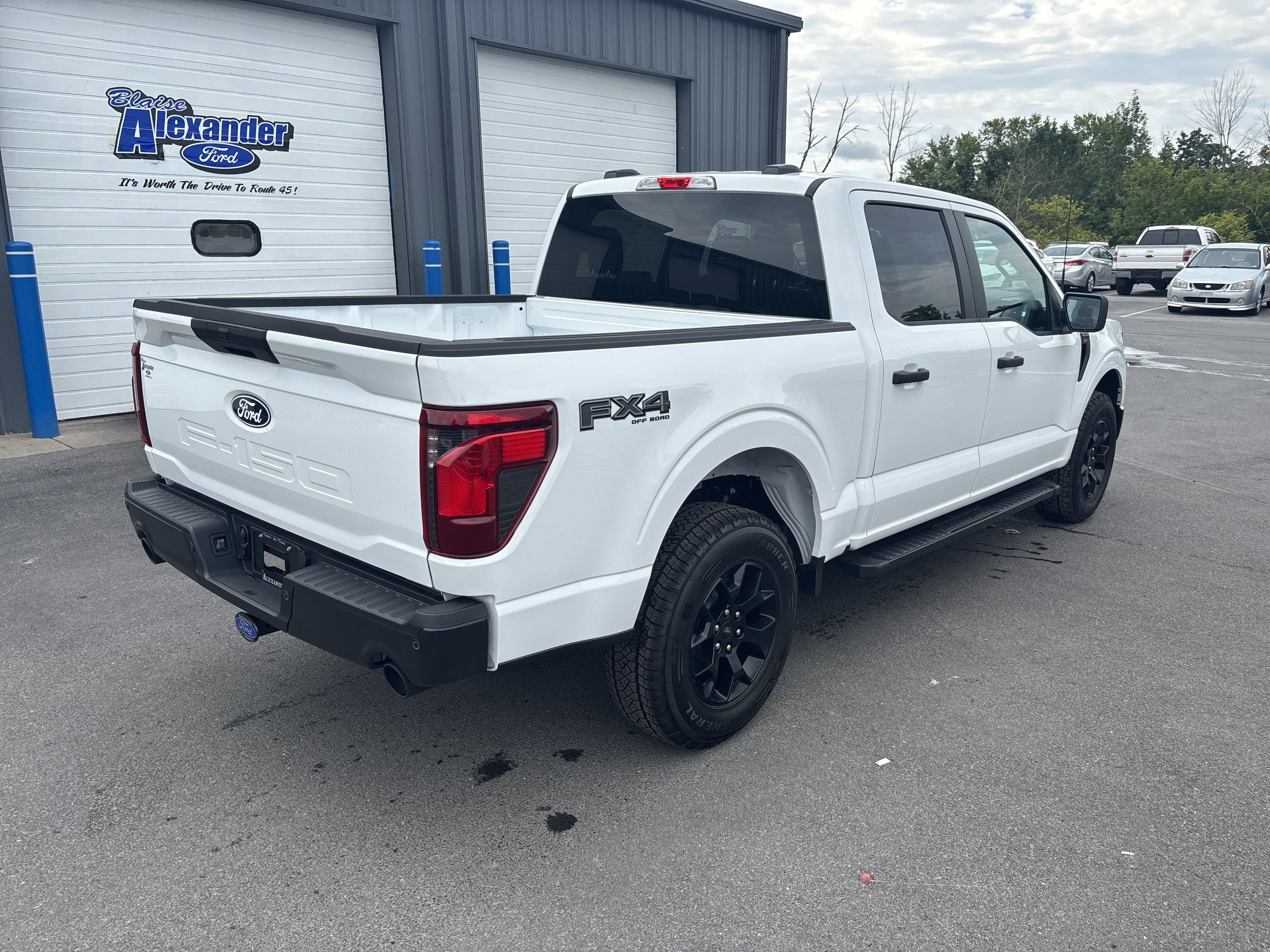 New 2025 Ford F150 STX w/ Equipment Group 201A FX4 video 3