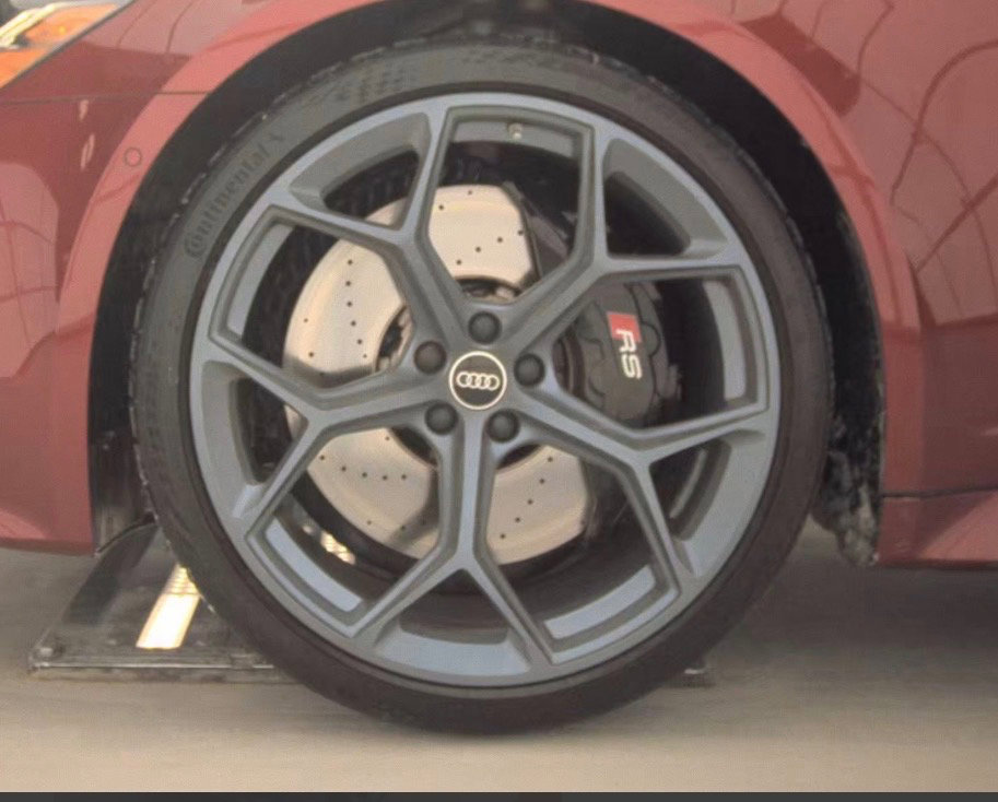 Used 2024 Audi RS 6 performance image 13