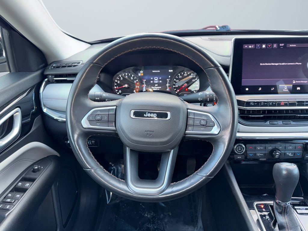 Used 2022 Jeep Compass Limited image 12