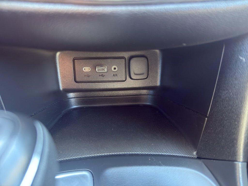 Used 2020 Chevrolet Equinox LT image 20