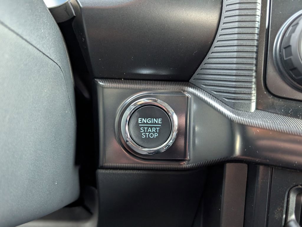 New 2025 Ford F150 Lariat w/ Equipment Group 502A High image 12