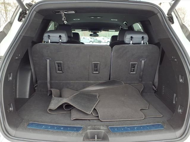 Used 2023 Buick Enclave Essence image 19