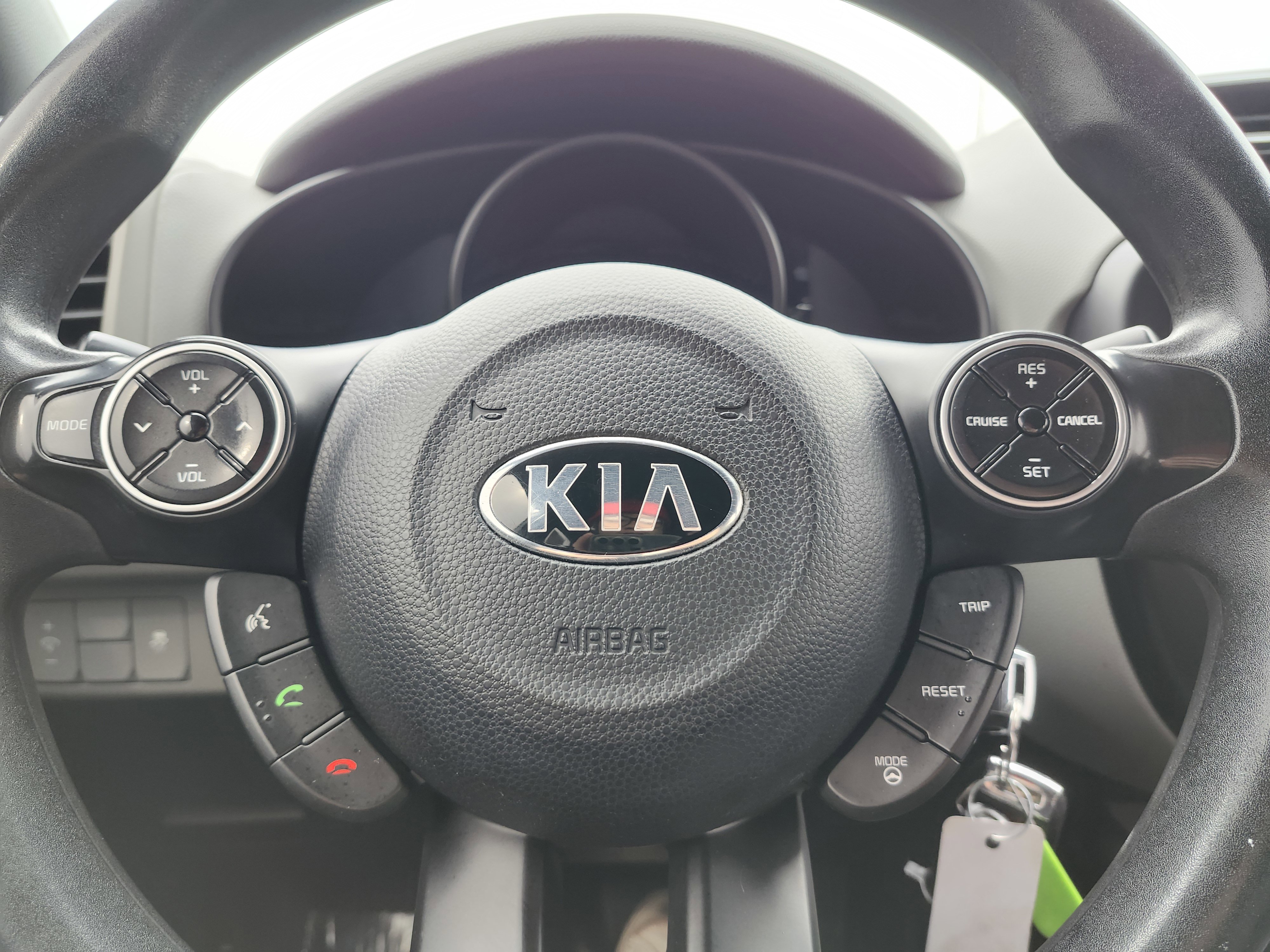 Used 2016 Kia Soul + image 23