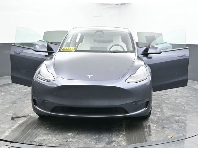 Used 2023 Tesla Model Y Long Range image 51