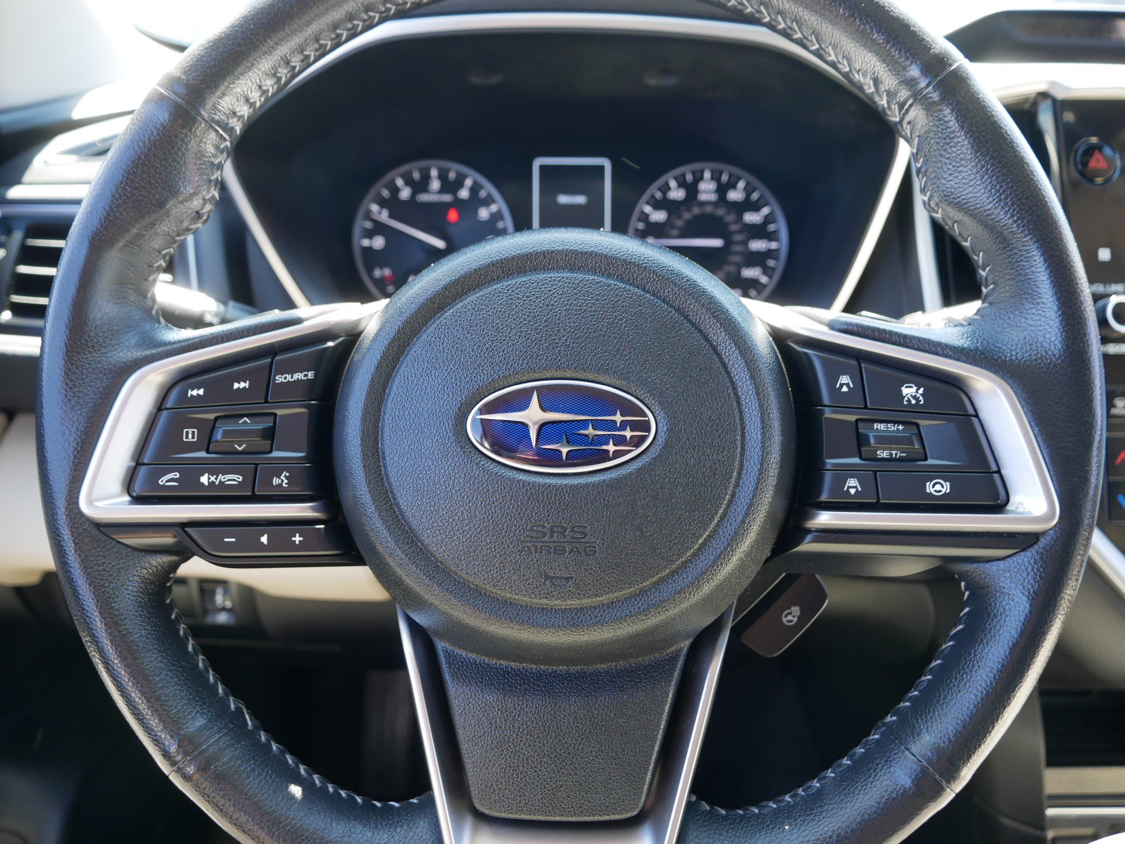 Used 2023 Subaru Ascent Limited w/ Technology Package image 25