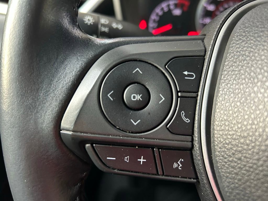 Used 2020 Toyota Corolla SE FWD image 19