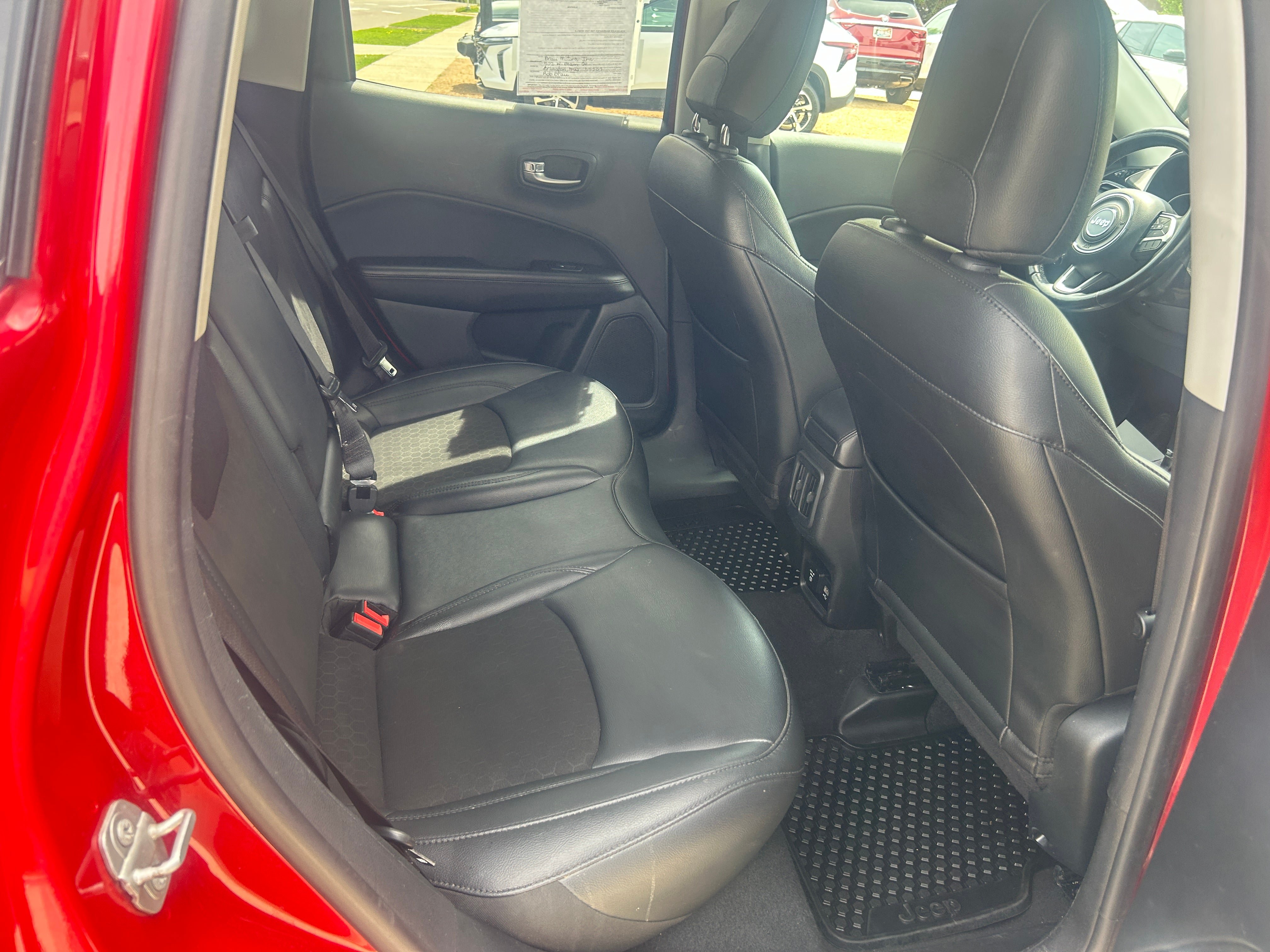 Used 2021 Jeep Compass Latitude AWD/4WD image 34
