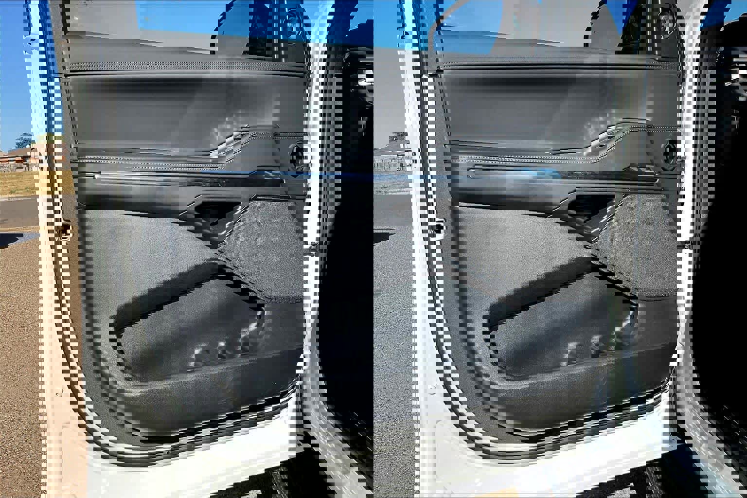 New 2025 Lincoln Navigator L Reserve w/ Jet Appearance Package image 10