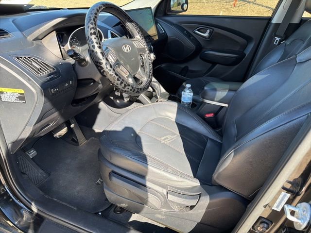 Used 2013 Hyundai Tucson GLS image 12