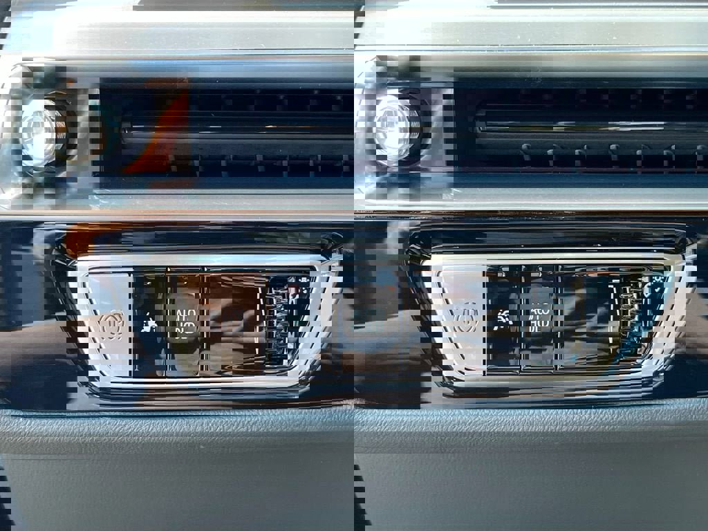 New 2026 Cadillac Lyriq V w/ LPO, Floor Liner Package image 10