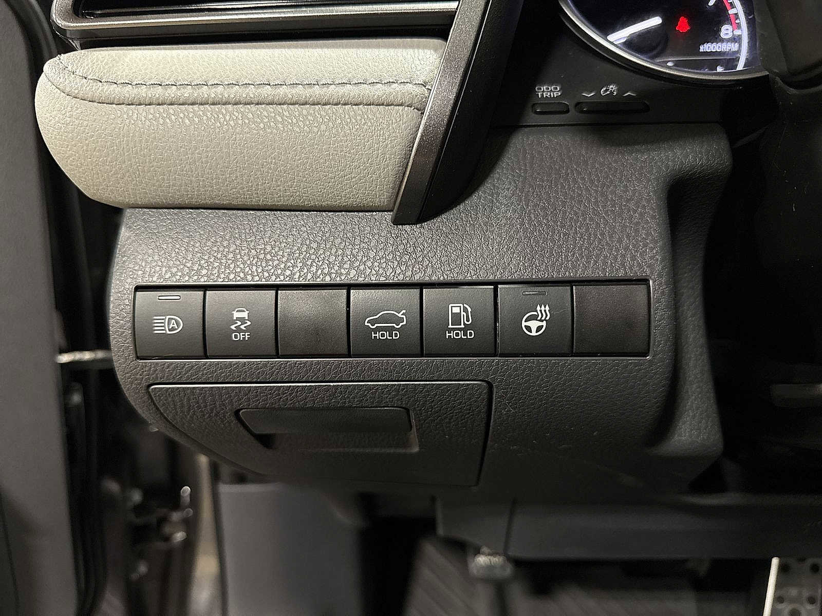Certified 2022 Toyota Camry LE w/ Cold Weather Package FWD image 29