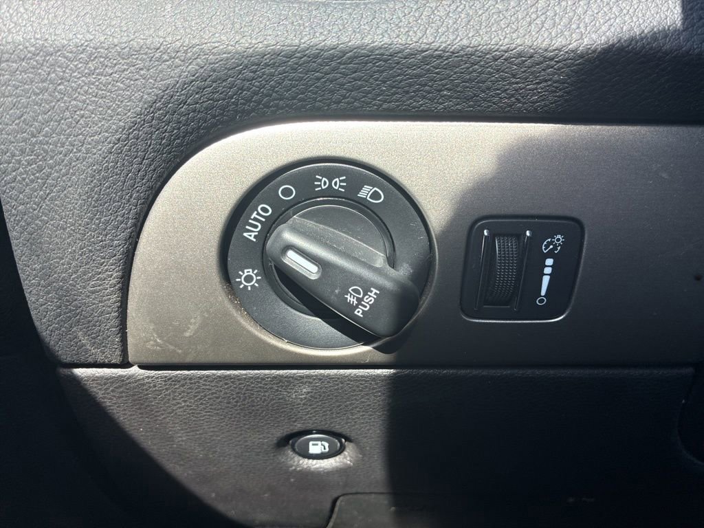 Used 2019 Dodge Durango SXT image 20