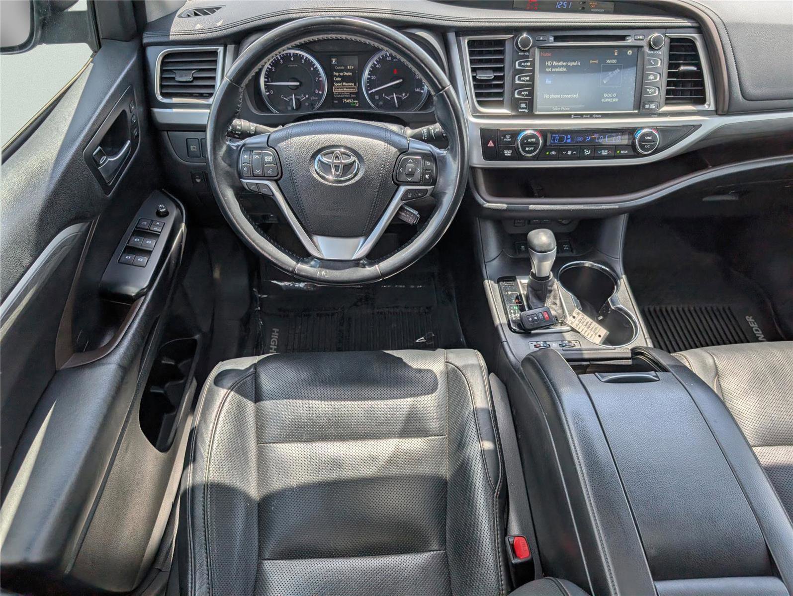 Used 2017 Toyota Highlander Limited AWD/4WD image 26