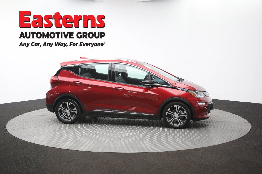 Used 2018 Chevrolet Bolt Premier w/ Driver Confidence II Package FWD image 47
