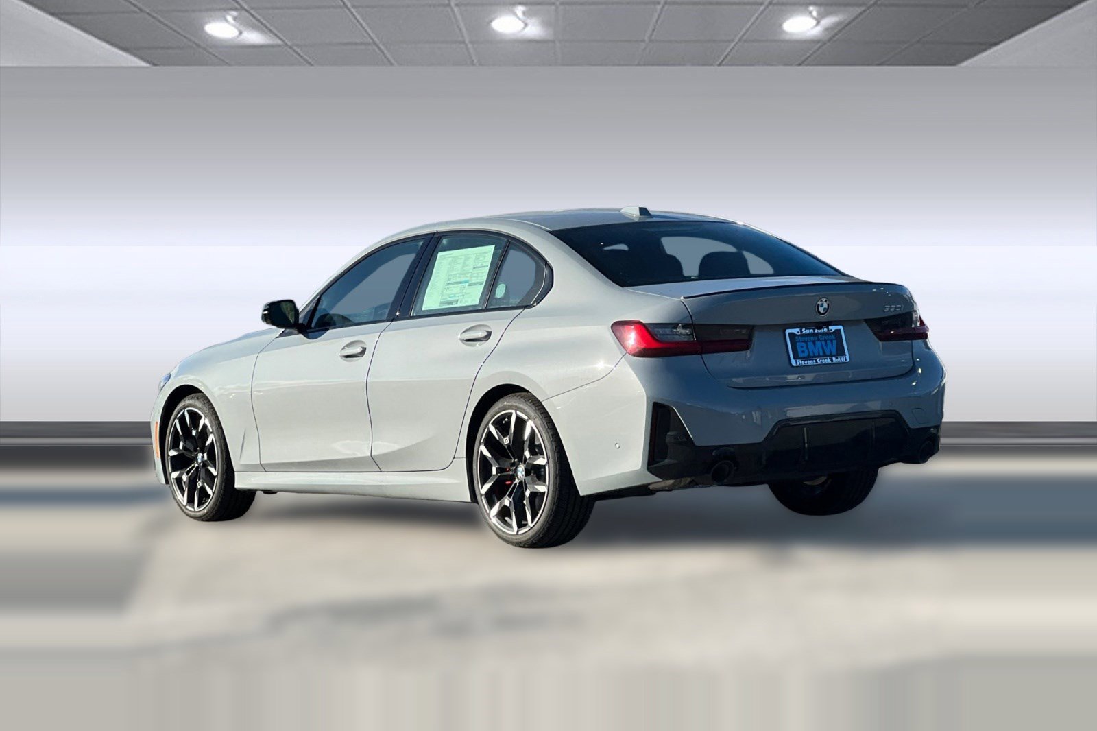 Used 2026 BMW 330i Sedan w/ M Sport Package RWD image 3