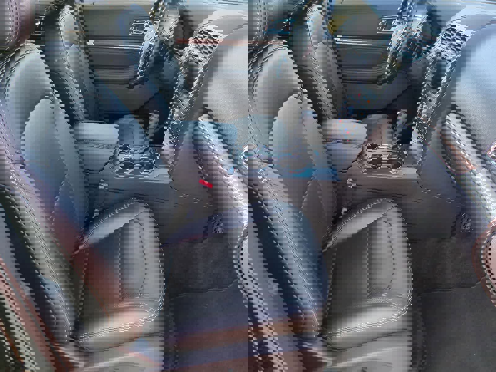 Used 2016 Ford Explorer Limited image 21