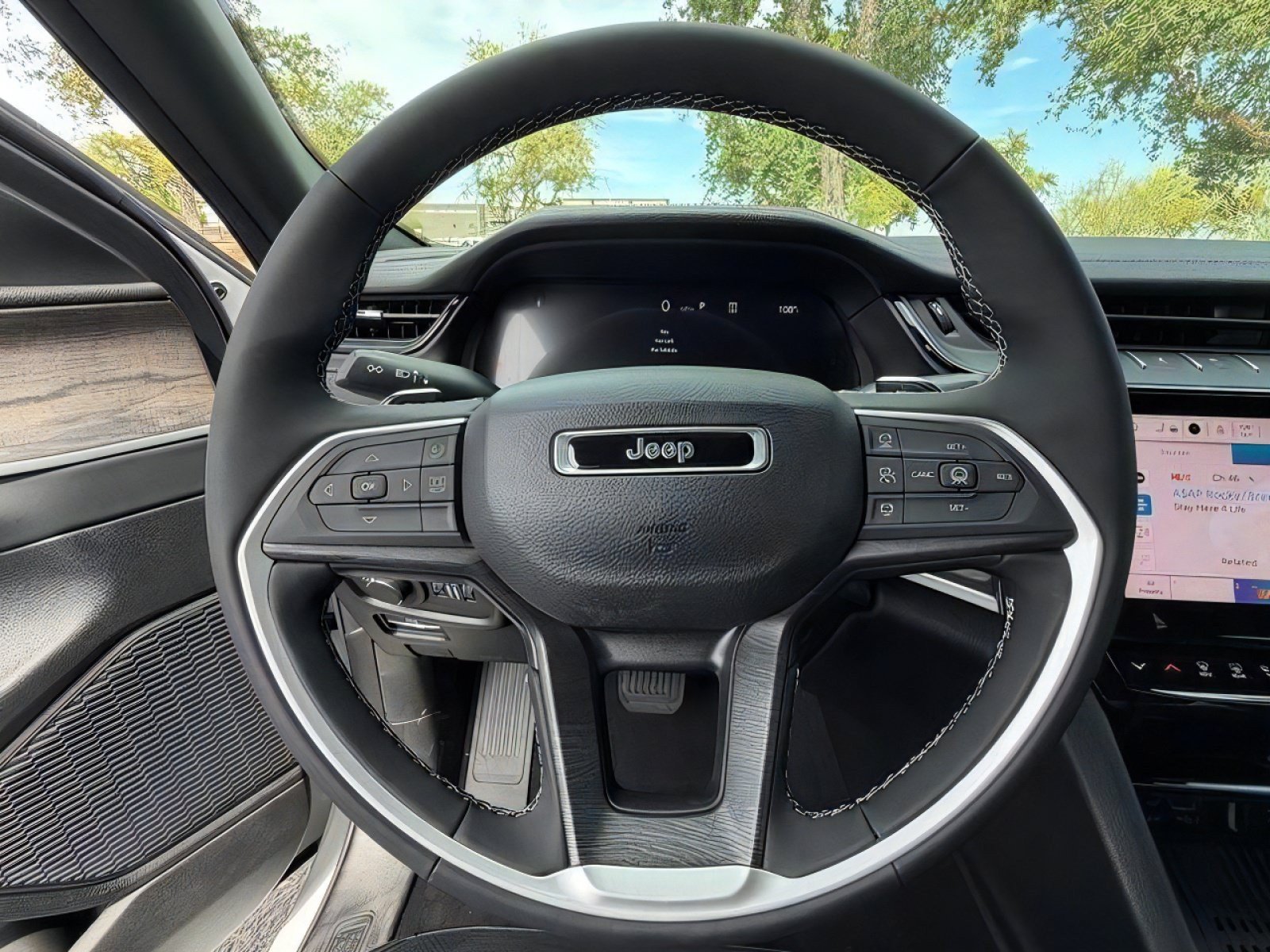 New 2026 Jeep Grand Cherokee Altitude RWD image 19
