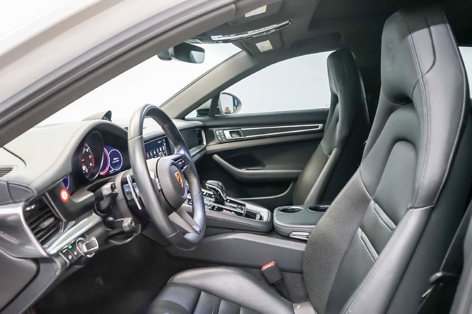 Certified 2023 Porsche Panamera Platinum Edition RWD image 23