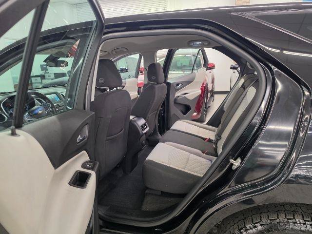 Used 2018 Chevrolet Equinox LS FWD image 9