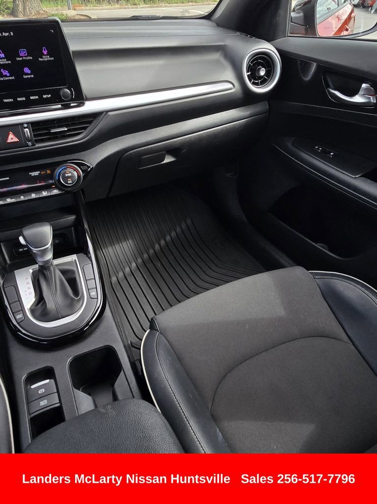 Used 2024 Kia Forte GT-Line image 16