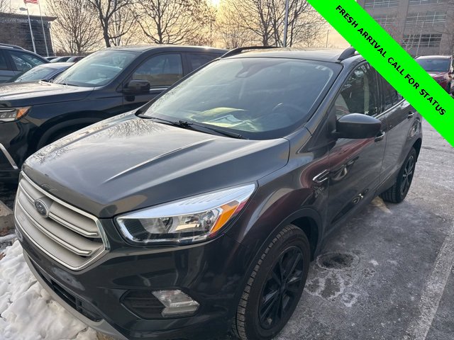 Used 2018 Ford Escape SE w/ Ford Safe & Smart Package image 1