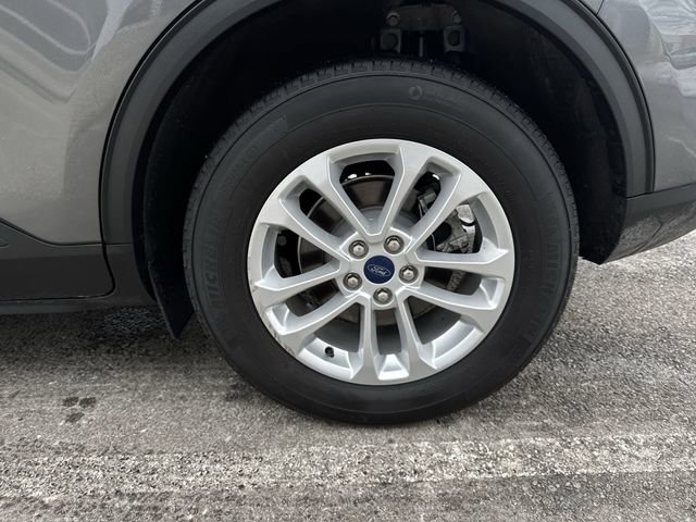 Used 2022 Ford Escape SE w/ Cold Weather Package image 32