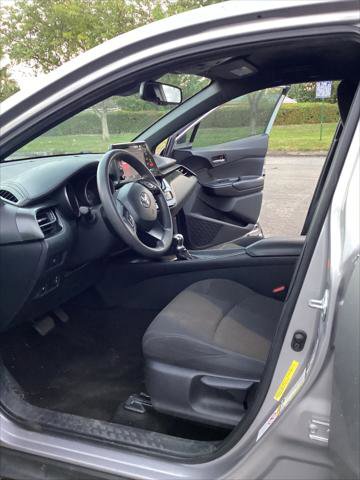 Used 2019 Toyota C-HR LE image 18