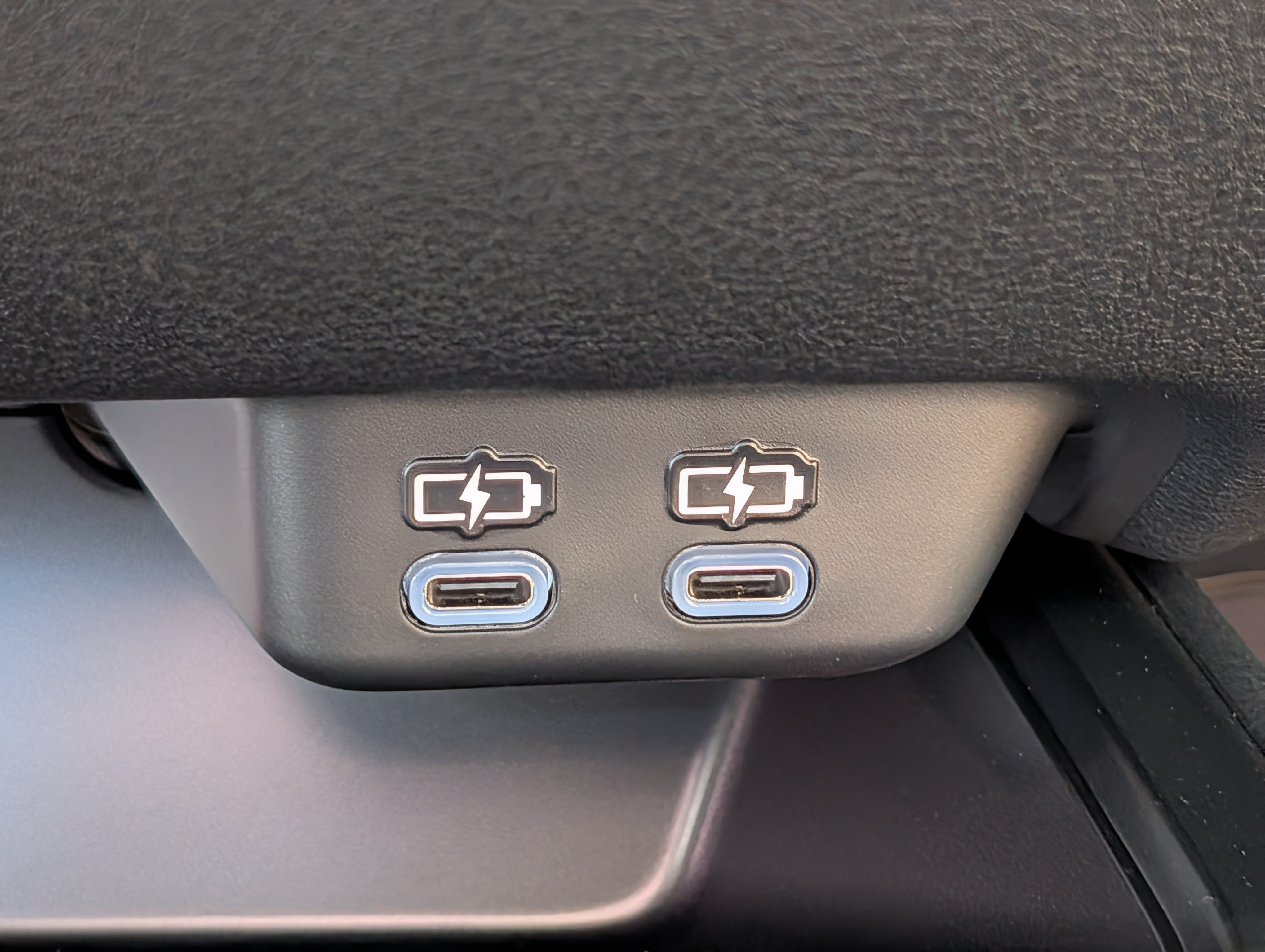 New 2026 Lexus UX 300h AWD image 21
