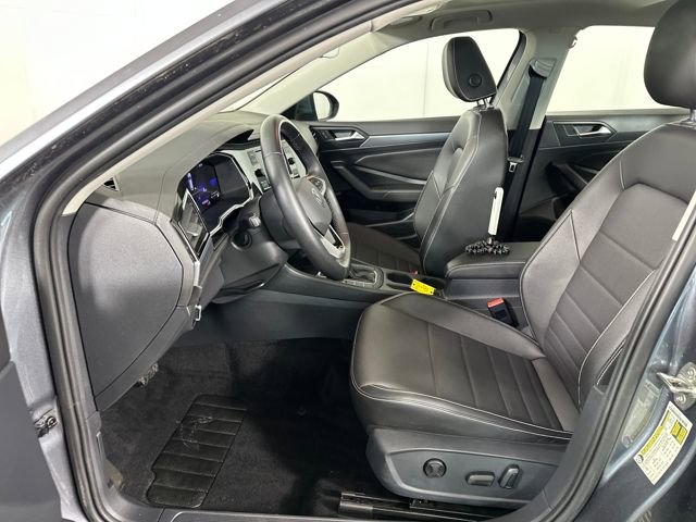 Used 2023 Volkswagen Jetta SE image 11