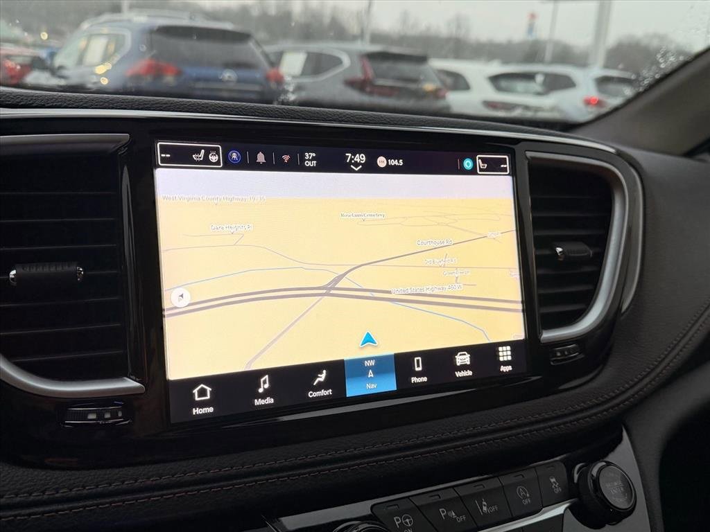 Used 2024 Chrysler Pacifica Pinnacle image 19