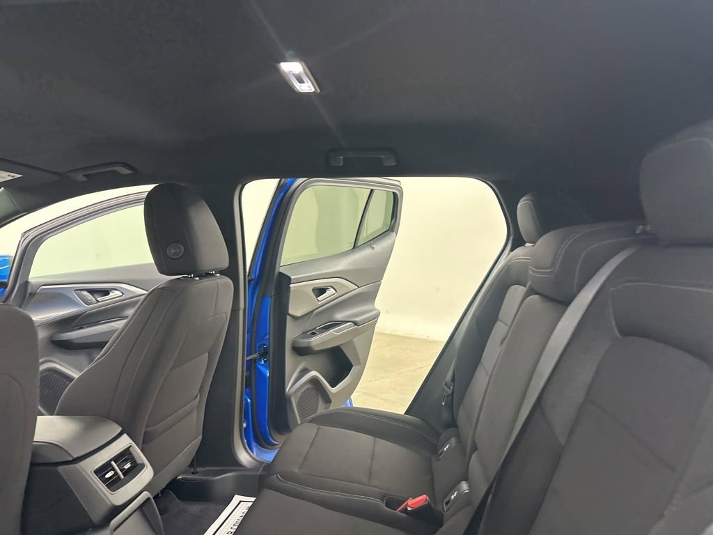 New 2026 Chevrolet Equinox EV LT image 25