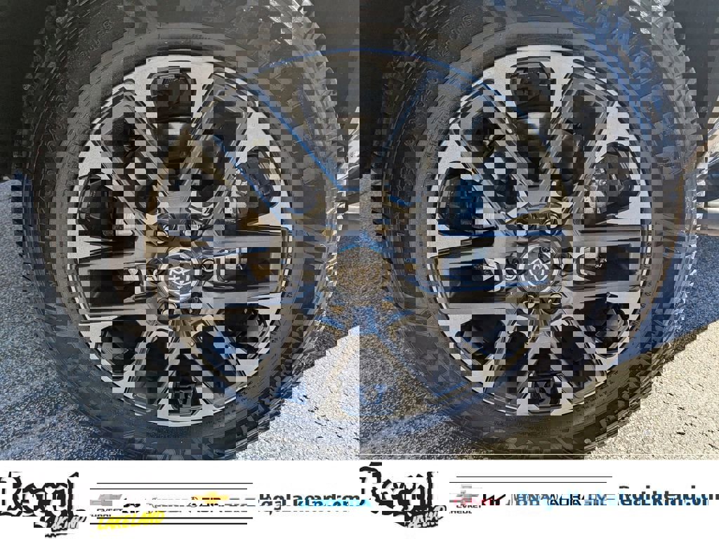 Used 2023 Toyota Tundra Limited image 31