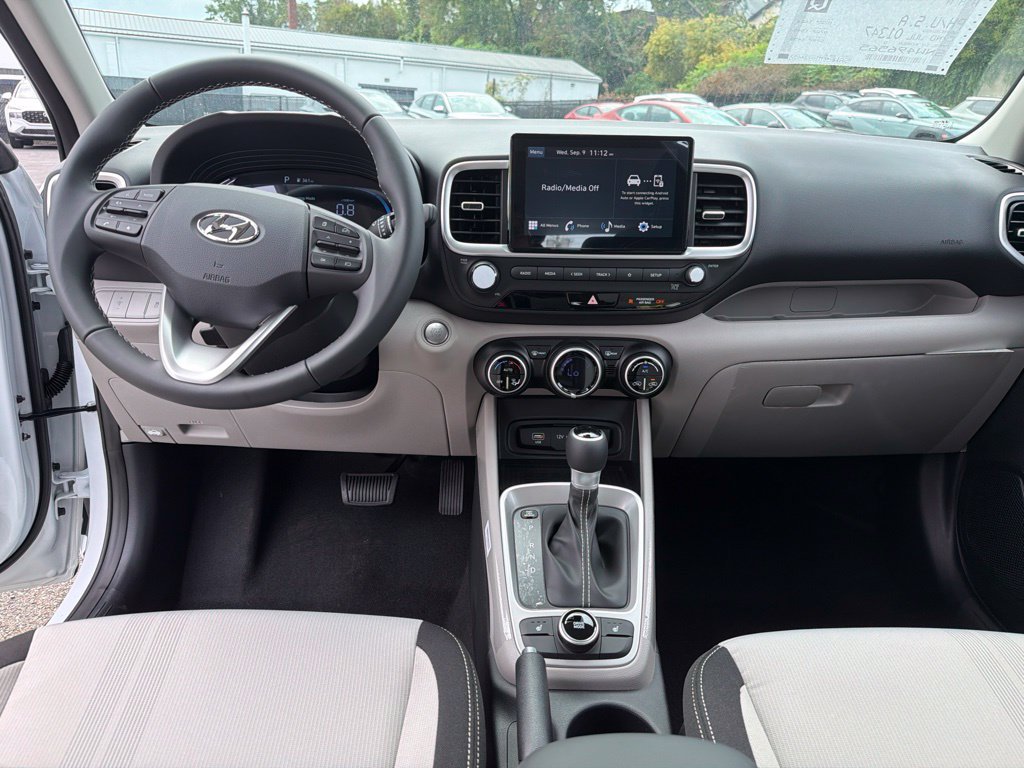 New 2026 Hyundai Venue SEL FWD image 18